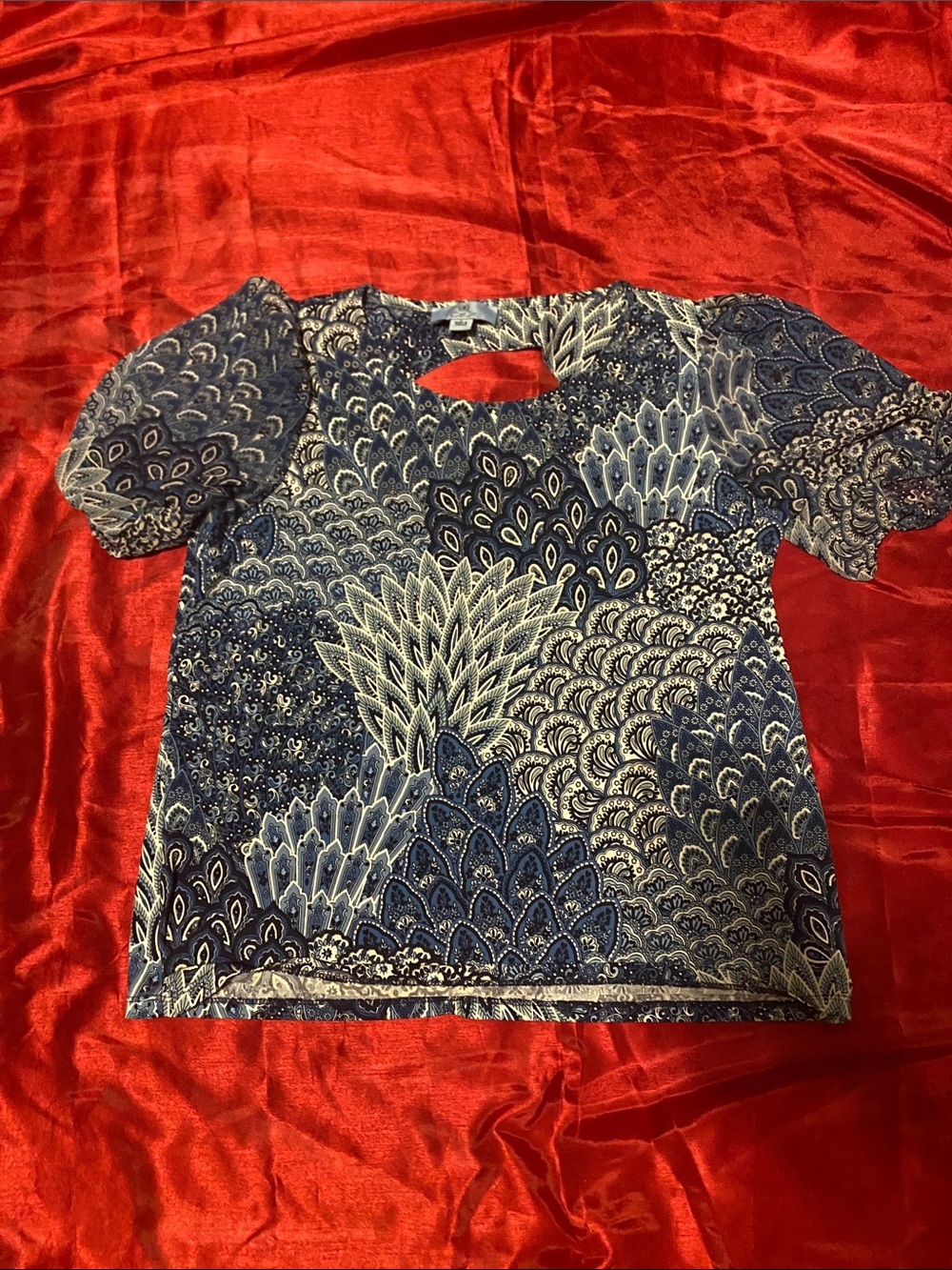 CeCe Navy and White Patterned Short-Sleeve Top